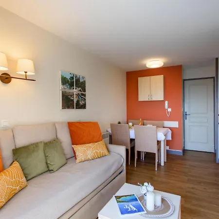Апартаменты Le Village - C4319 By Interhome