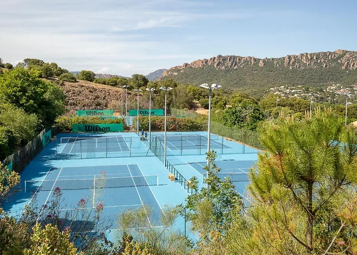 Apartment Le Village - C4319 By Interhome Saint-Raphaël